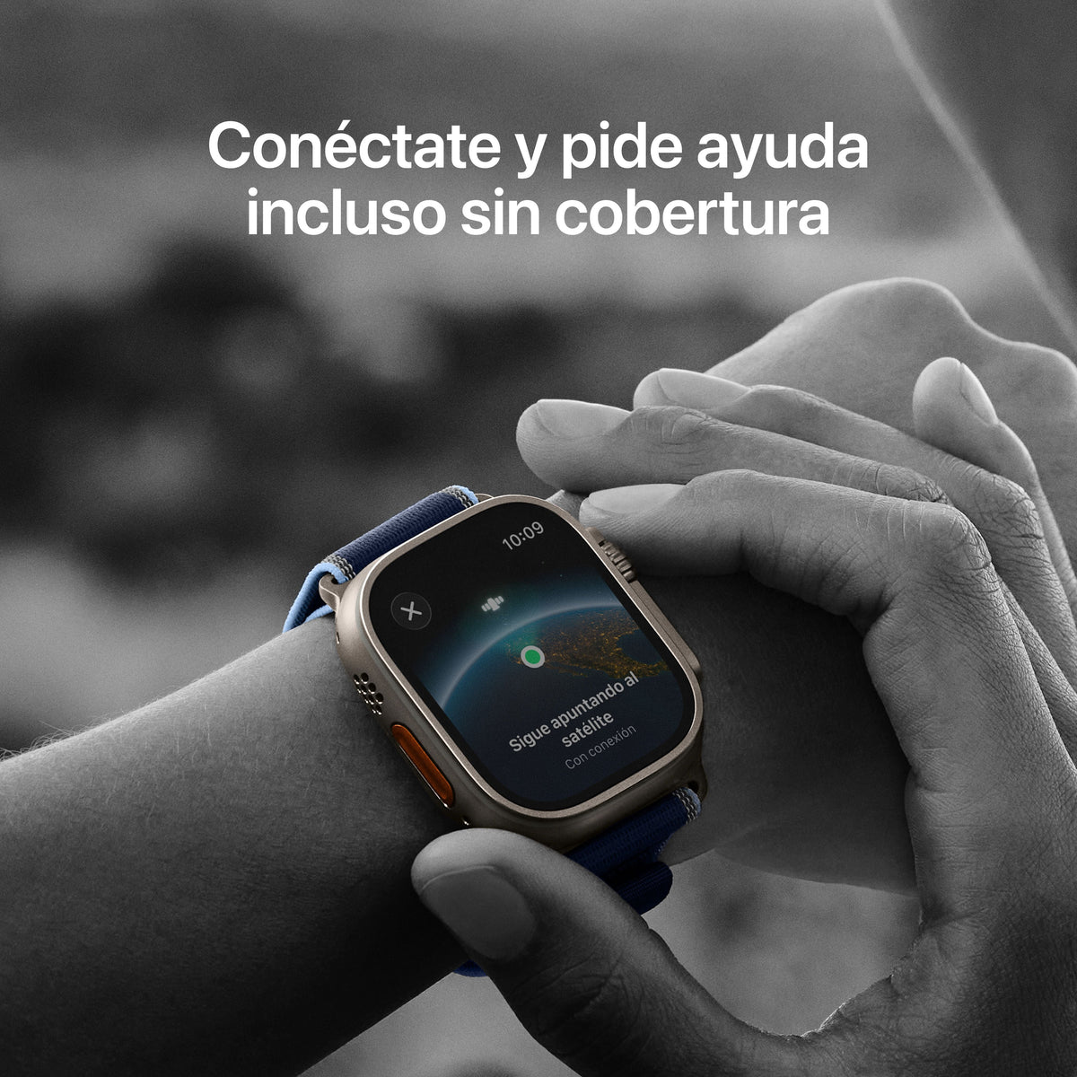 Apple_Watch_Ultra_3_49mm_LTE_Natural_Titanium_Trail_Loop_Blue_Bright-Blue_PDP_Image_Position_4__ESES